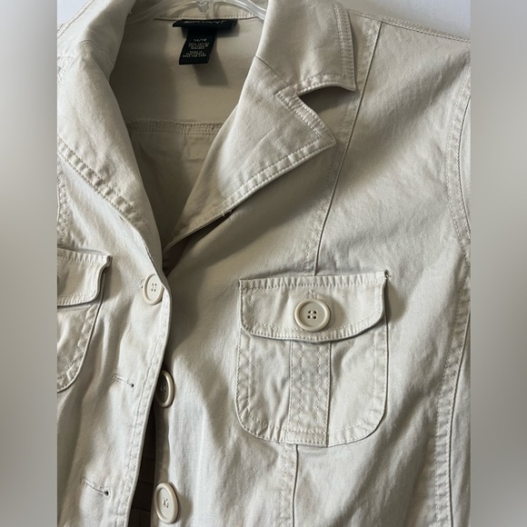 Lane Bryant Women’s Tan Button Up Coat SiE 14-16 - Picture 3 of 7